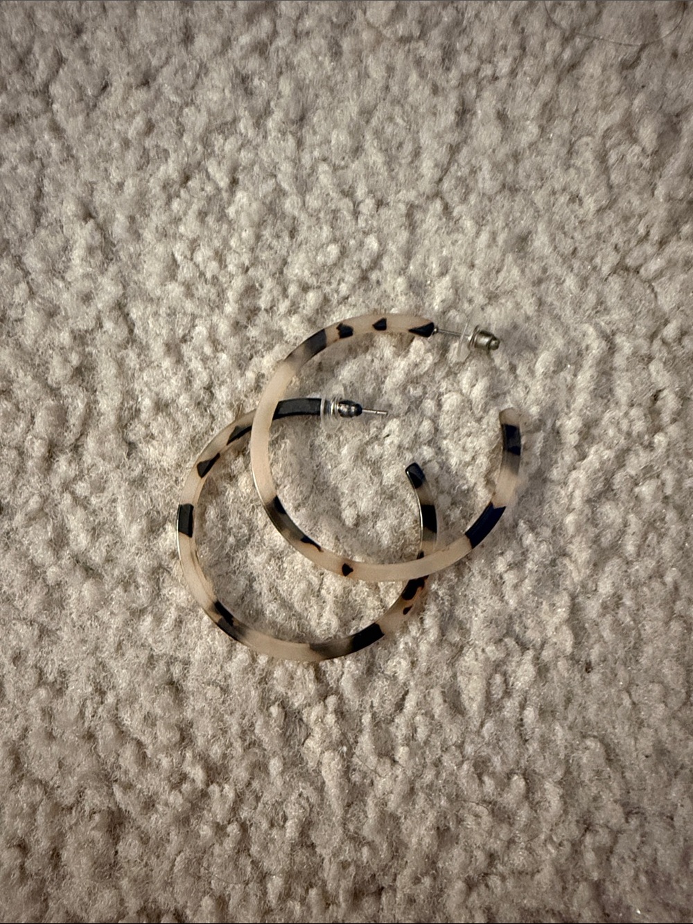 ALTARD STATE tortoise hoop earrings